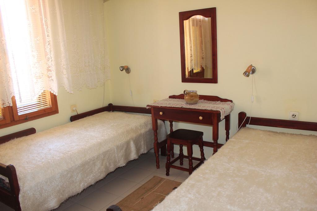 Apartments Anita Pomorie Chambre photo