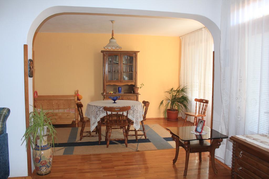 Apartments Anita Pomorie Chambre photo